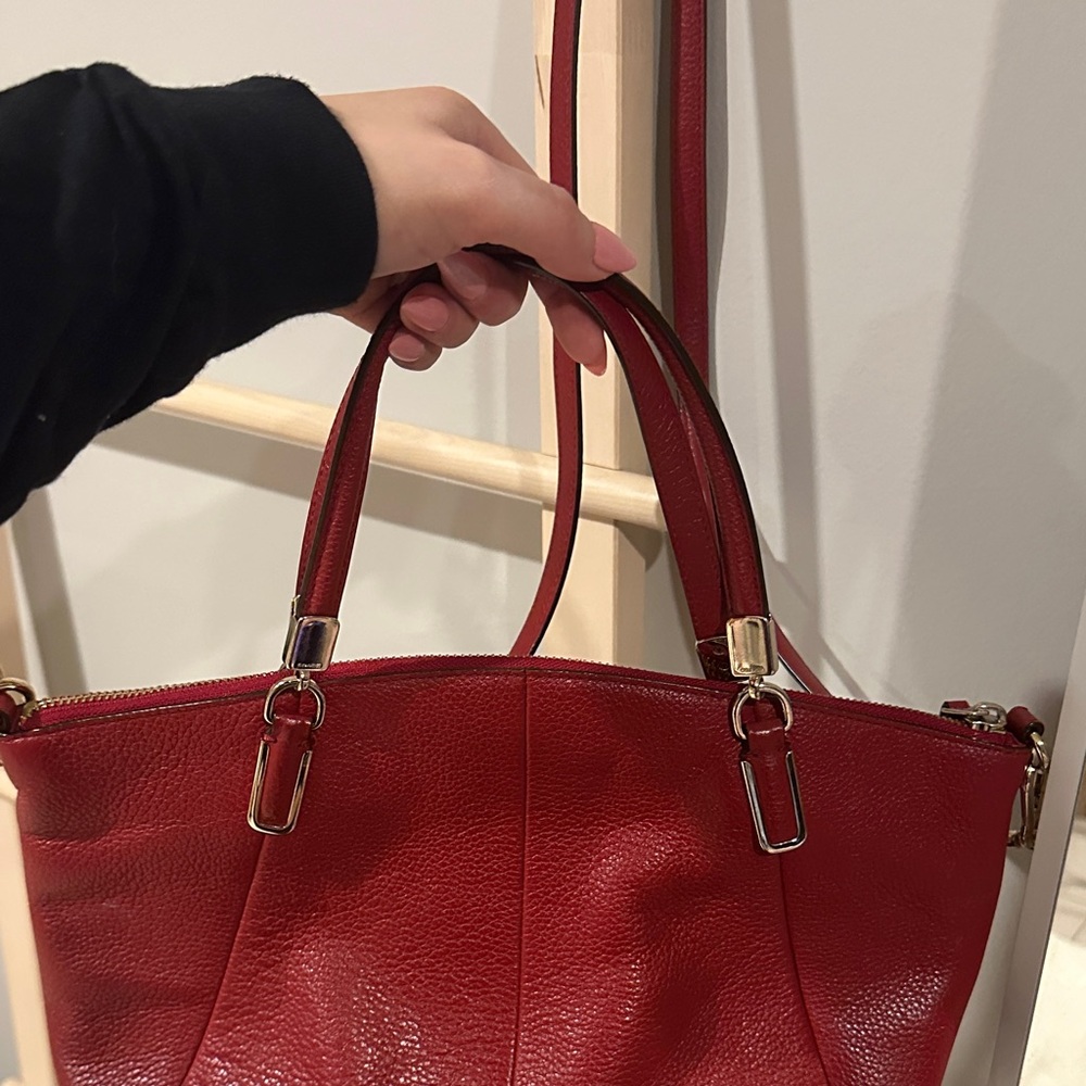 SALE Coach Elegant Red Leather Shoulder Bag - Picture 6 of 8